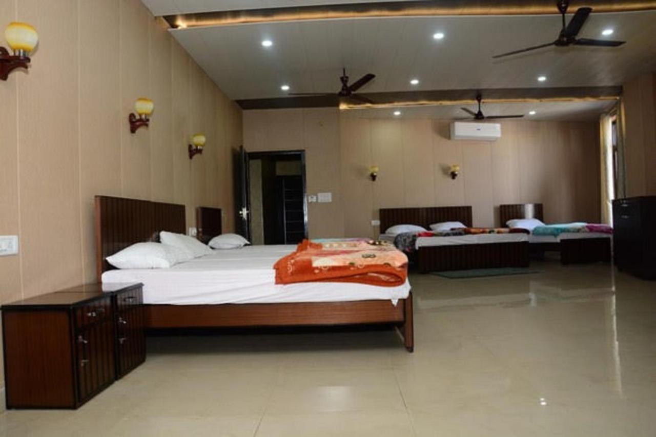 Krazy Hotel Халдвани Экстерьер фото